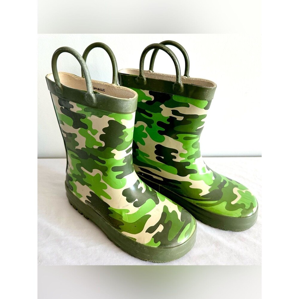 Kids Camo Rain Boots Size 11/12 Green Camouflage Pull Handles Waterproof